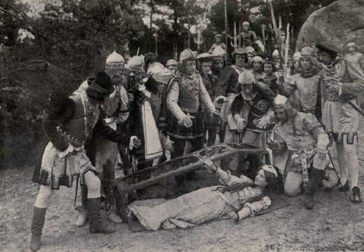 Archivo:La petite Blanche-Neige (1910).jpg