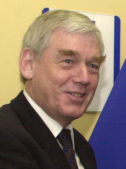 File:Poul Nielson 2001 (cropped).jpg