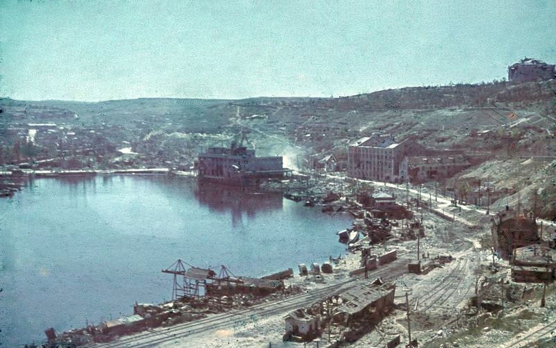 File:Bundesarchiv N 1603 Bild-121, Russland, Sewastopol, zerstörter Hafen.jpg