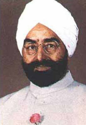 File:Giani Zail Singh 1995 stamp of India (cropped).png