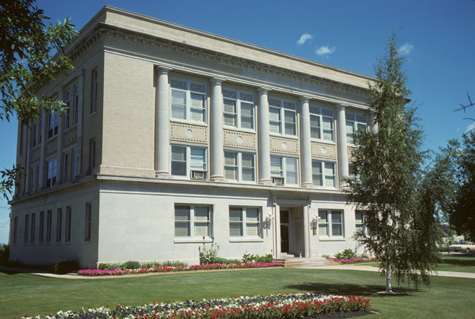 File:Steele County Courthouse.jpg