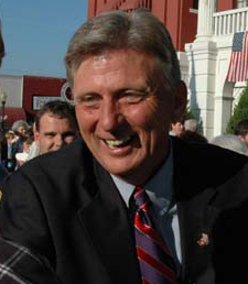 File:MikeBeebeGovernorCropped.jpg