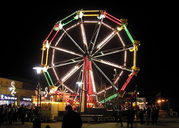 Файл:Ferris.wheel.arp.750pix.jpg