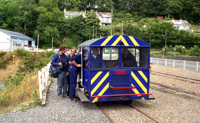 File:Wickham railcar at Laxey - geograph.org.uk - 1659306.jpg