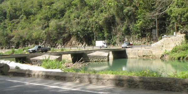 File:Jamaica-FlatBridge.jpg