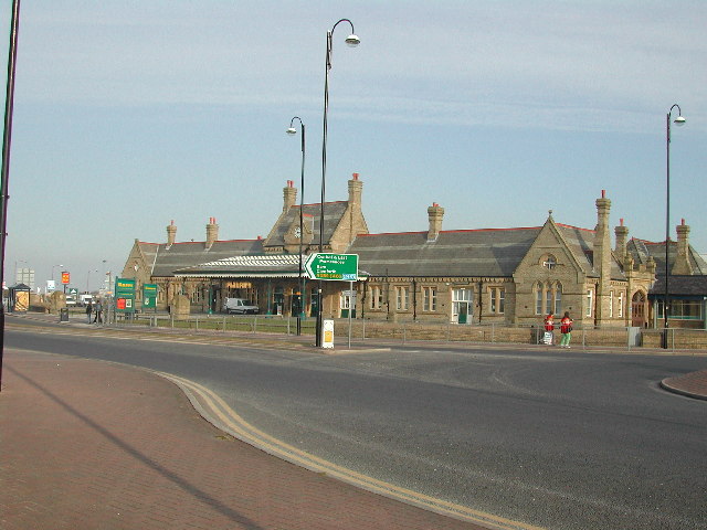 File:Morecambe Promenade Station.jpg