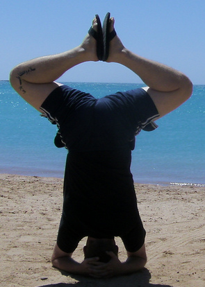 File:Unknown Headstand 1.jpg