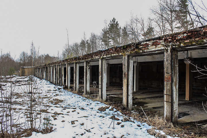 Файл:Garages - боксы для техники - panoramio.jpg