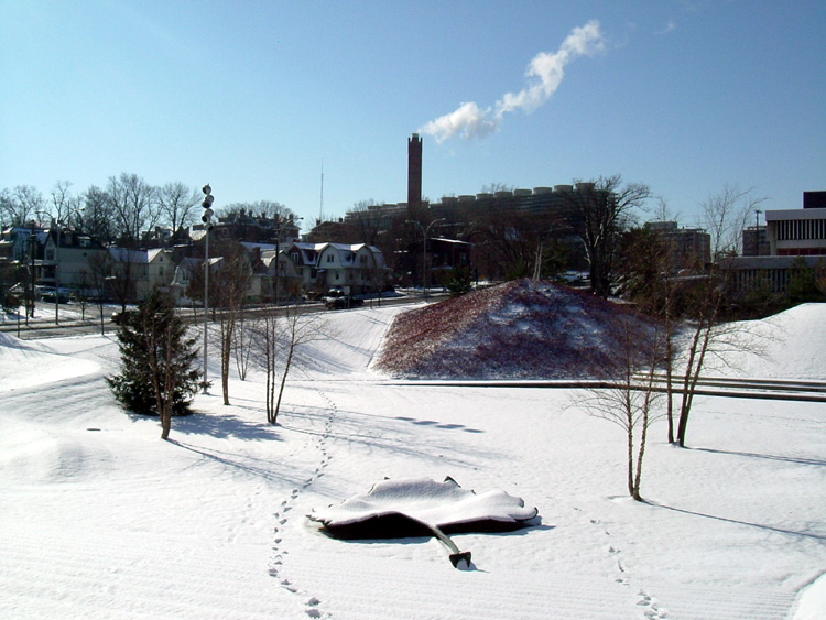 File:051210 009 us oh ucsnow.jpg