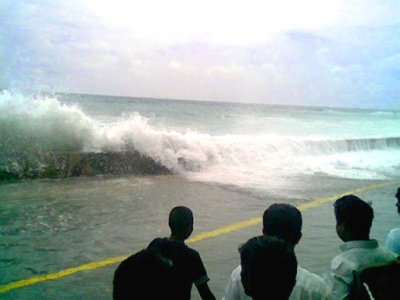 Файл:2004 Indian Ocean earthquake Maldives tsunami wave.jpg