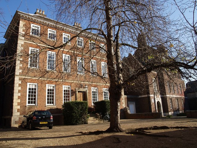 File:Peterhouse Master's Lodge - geograph.org.uk - 615416.jpg