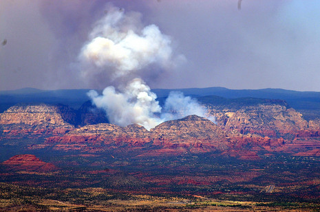 File:Sedona Brins Fire 2006.jpg