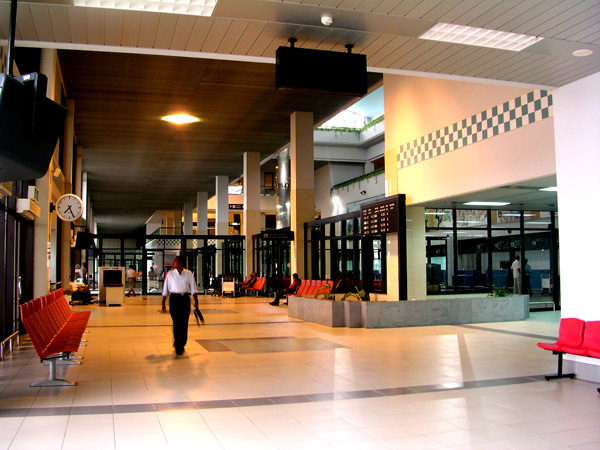 File:ShahAmanatAirport-02.jpg