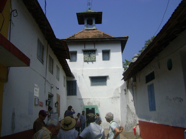 File:Jewish synagogue.JPG