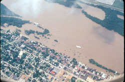 File:View of Great Flood of 1993 from sky.jpg