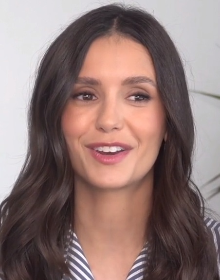 Файл:Nina Dobrev in 2022.jpg