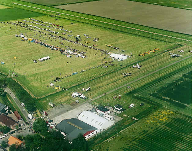 File:Oostwold Airport.jpg