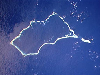 File:Mili Atoll STS068.jpg