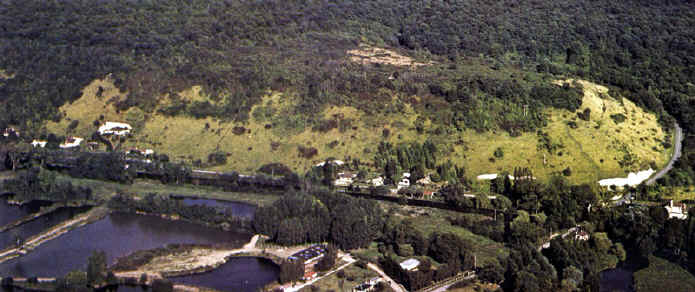 File:Vue-aerienne-fort-harrouard.jpg