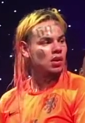 File:6ix9ine June 2018 side (cropped) (face).jpg