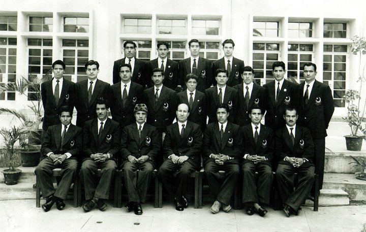 File:Pakistan National Football Team 1955.jpg