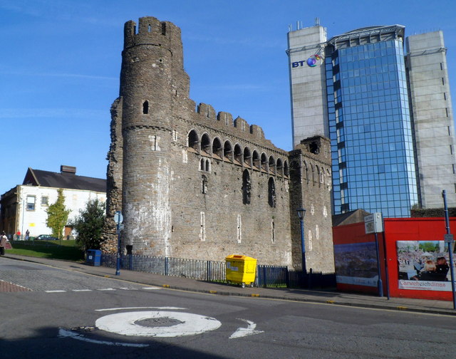 File:Swansea Castle - geograph.org.uk - 2824368.jpg