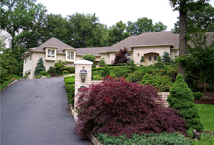 File:Sopranos House 1.jpg