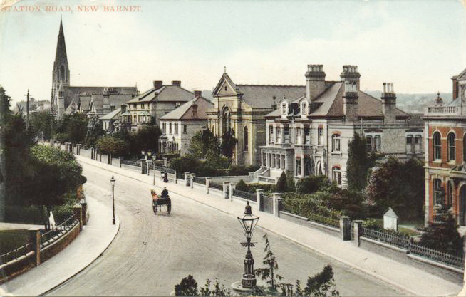 File:Station Road, New Barnet.jpg