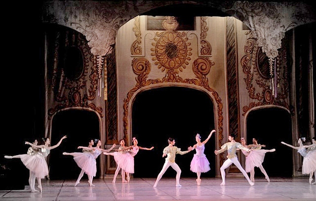 File:Ballet Nacional de Cuba.jpg