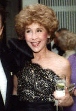 File:Betsy Bloomingdale.jpg