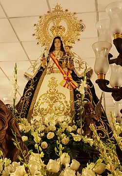 Archivo:Virgen de los Remedios (Alcorcón) 01.jpg