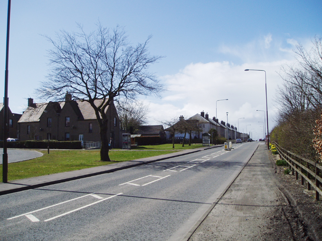 File:Breich, West Lothian.jpg