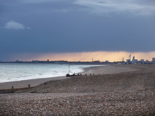 File:Hayling Beach - geograph.org.uk - 1291668.jpg