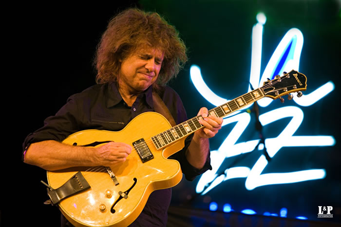 File:Jazzvitoria Metheny.jpg