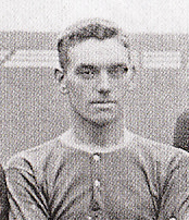 Manchester United 1908-09 (Bell).jpg