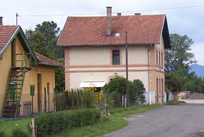 Файл:Retsag railway station.jpg