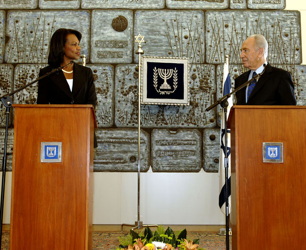 File:Rice - Peres 2007 09 20 1 600.jpg