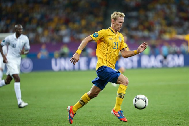 File:Christian Wilhelmsson Euro 2012 vs France.jpg