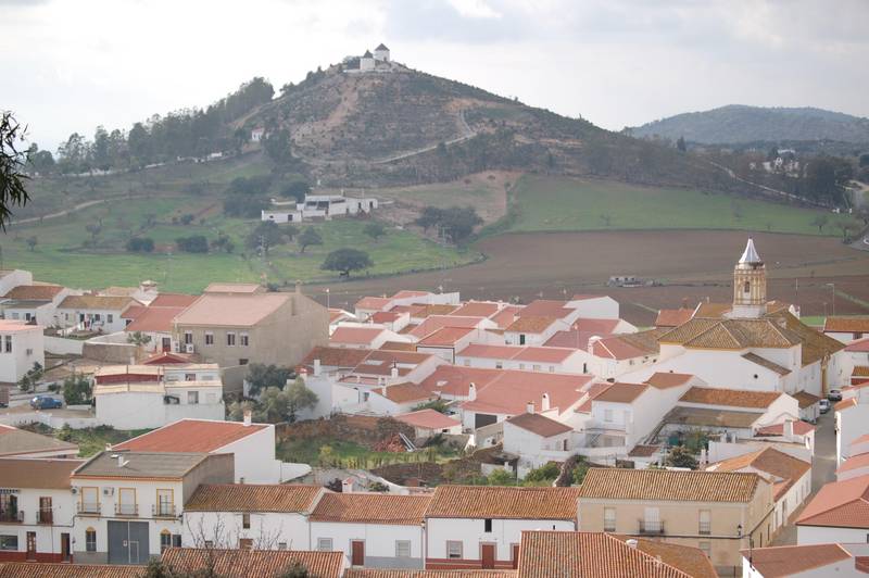 Файл:El Almendro (Huelva).jpg