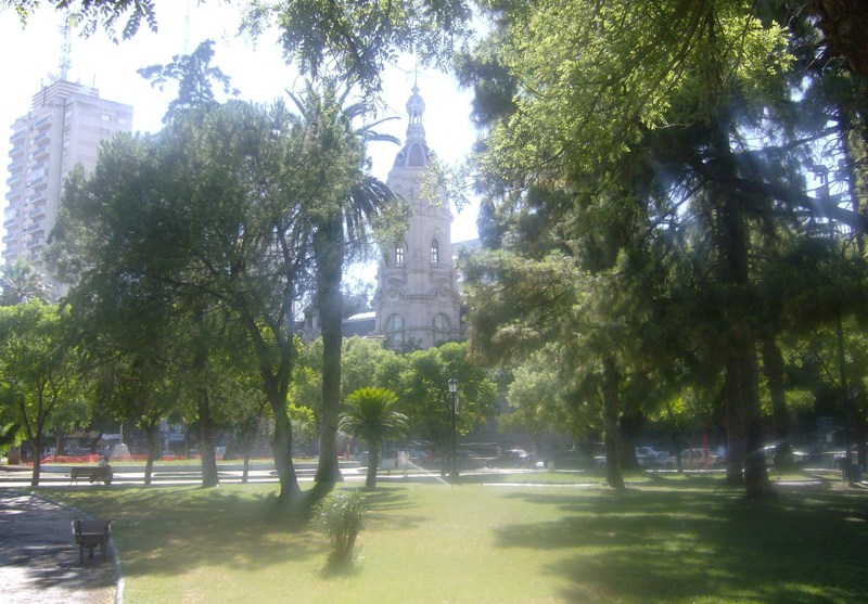 Archivo:Bahía Blanca Plaza Rivadavia.JPG