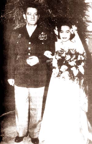 File:Chennault and wife2.jpg