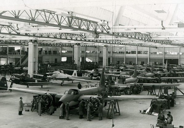 Файл:Fábrica Militar de Aviones de Córdoba - 1940-1950.jpg