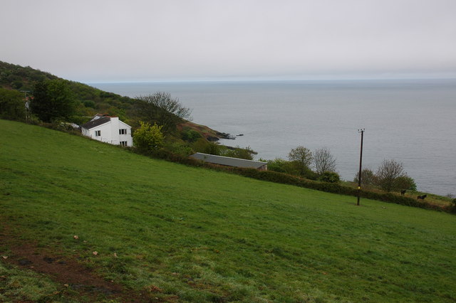 File:Poppit Sands Youth Hostel - geograph.org.uk - 426164.jpg