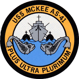 File:USS McKee (AS-41) crest.png