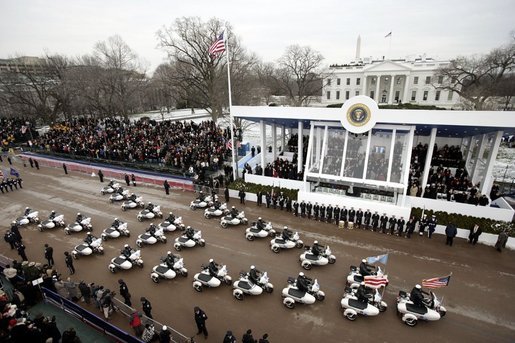 File:Inaugural parade 2005.jpg