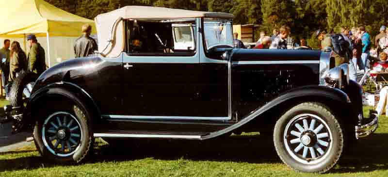 File:De Soto Series CF Convertible Coupe 1931.jpg