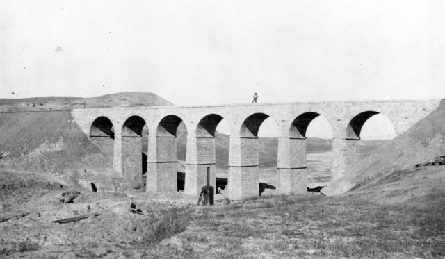 File:Wadi Sheria viaduct.jpg