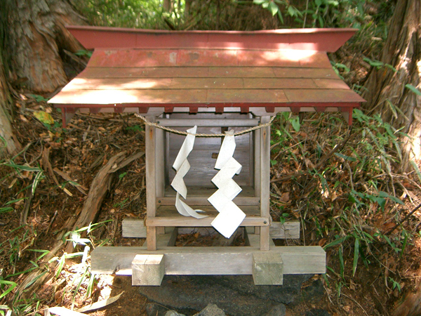 File:Shinto Hemp.jpg