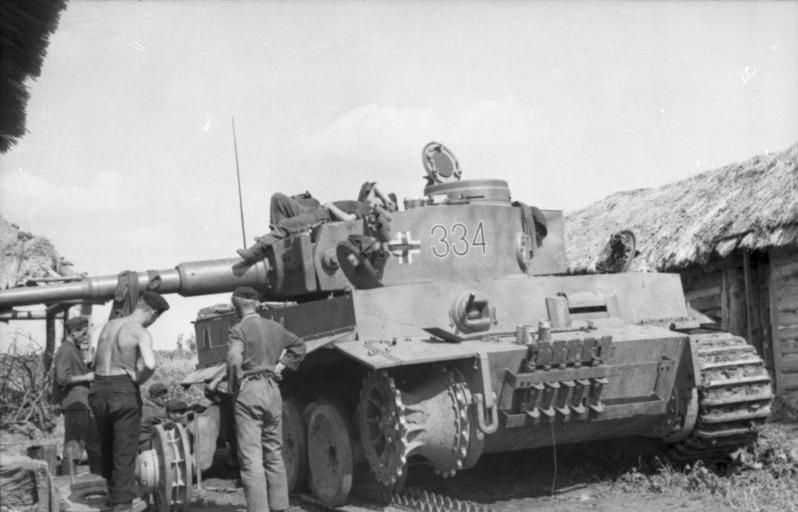 File:Bundesarchiv Bild 101I-022-2948-05, Russland, Panzer VI (Tiger I), Kettenschaden.jpg