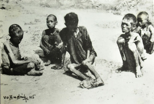 File:Famine in Vietnam, 1945 (6).jpg